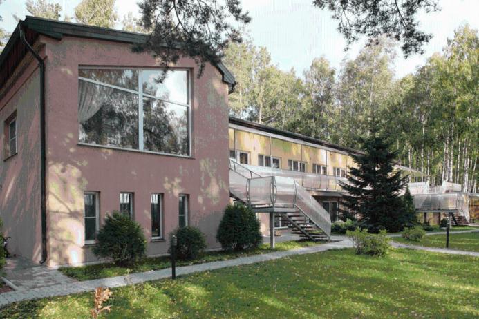 Atputas Komplekss Lilaste Dış mekan fotoğraf